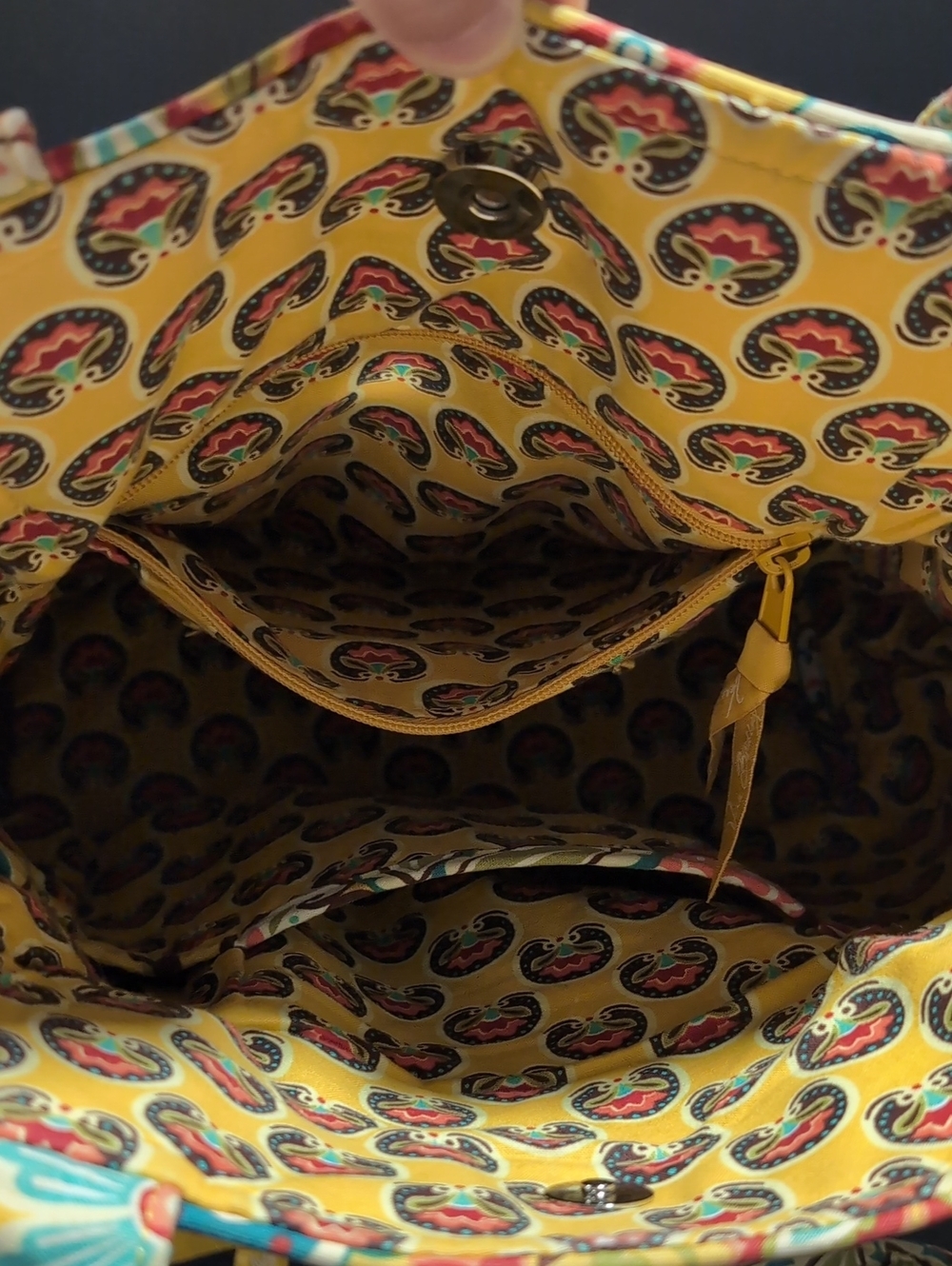 Vera Bradley Laura Quilted Provencal Yellow Floral Shoulder Bag. - Picture 5 of 9